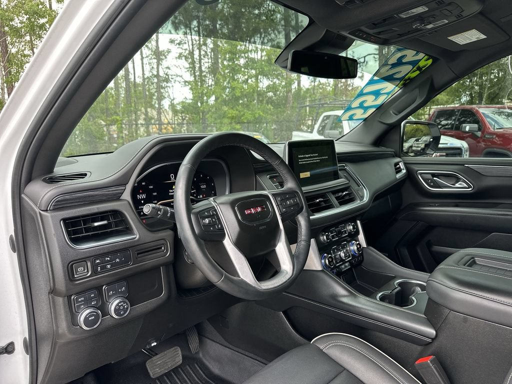 Certified 2023 GMC Yukon SLT w/ SLT Premium Package AWD/4WD image 10