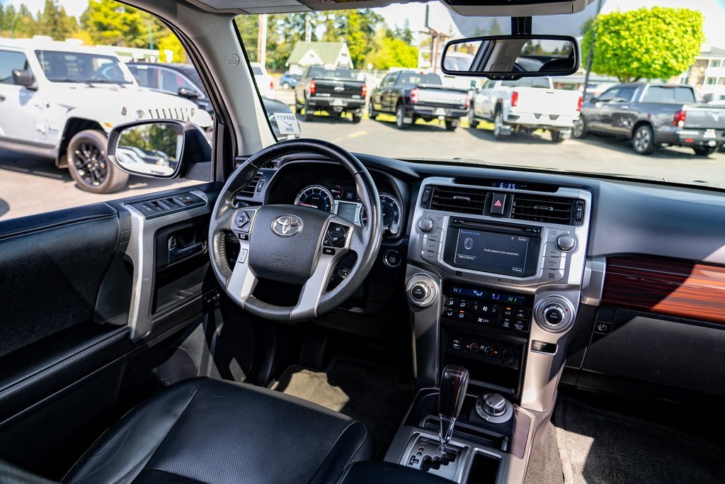 Used 2015 Toyota 4Runner Limited image 21