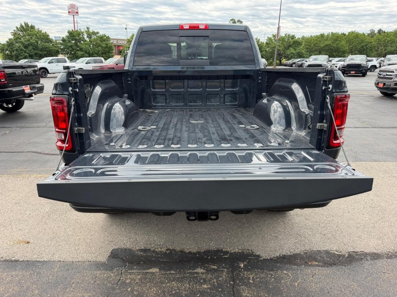 New 2026 RAM 2500 Warlock AWD/4WD image 5