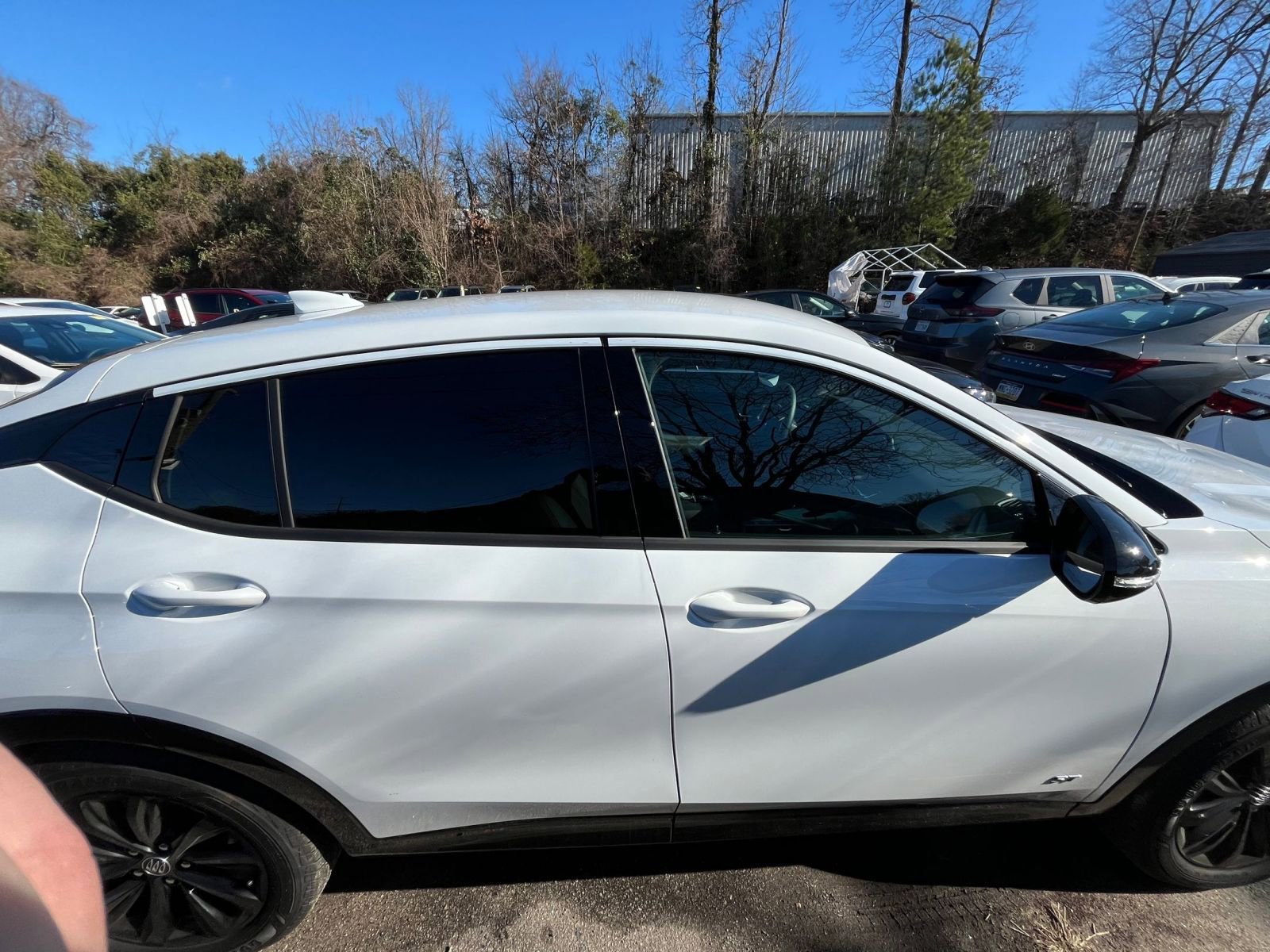 Used 2025 Buick Envista Sport Touring image 8