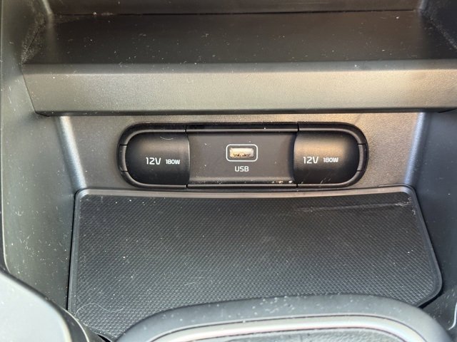 Certified 2023 Kia Soul LX image 22