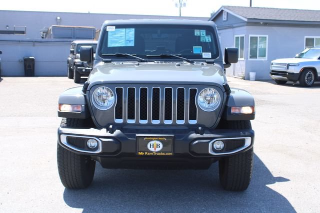 Used 2022 Jeep Wrangler Unlimited Sahara w/ Cold Weather Group AWD/4WD image 2