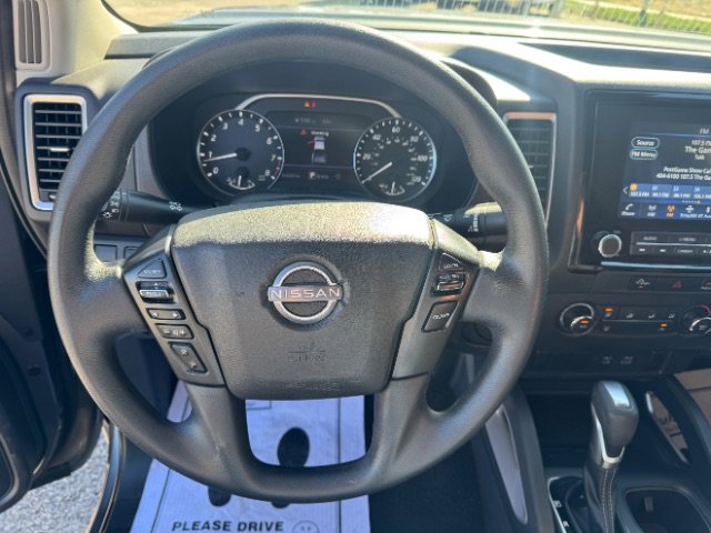 Used 2023 Nissan Frontier SV RWD image 12