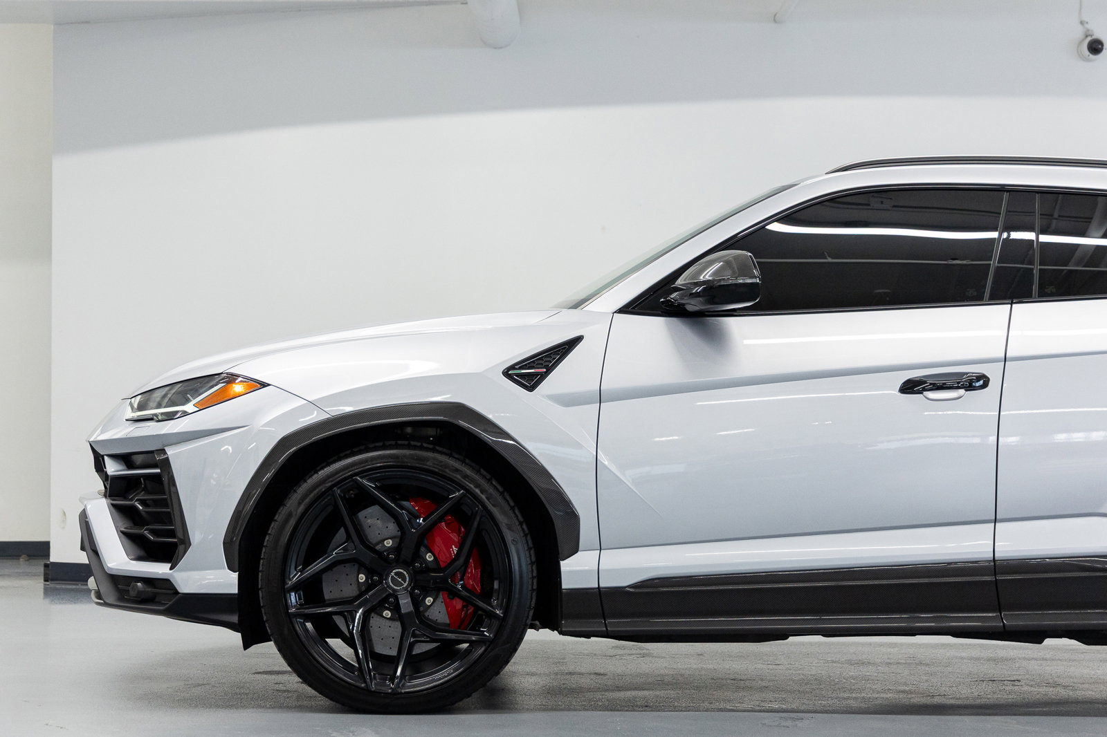Used 2021 Lamborghini Urus image 14