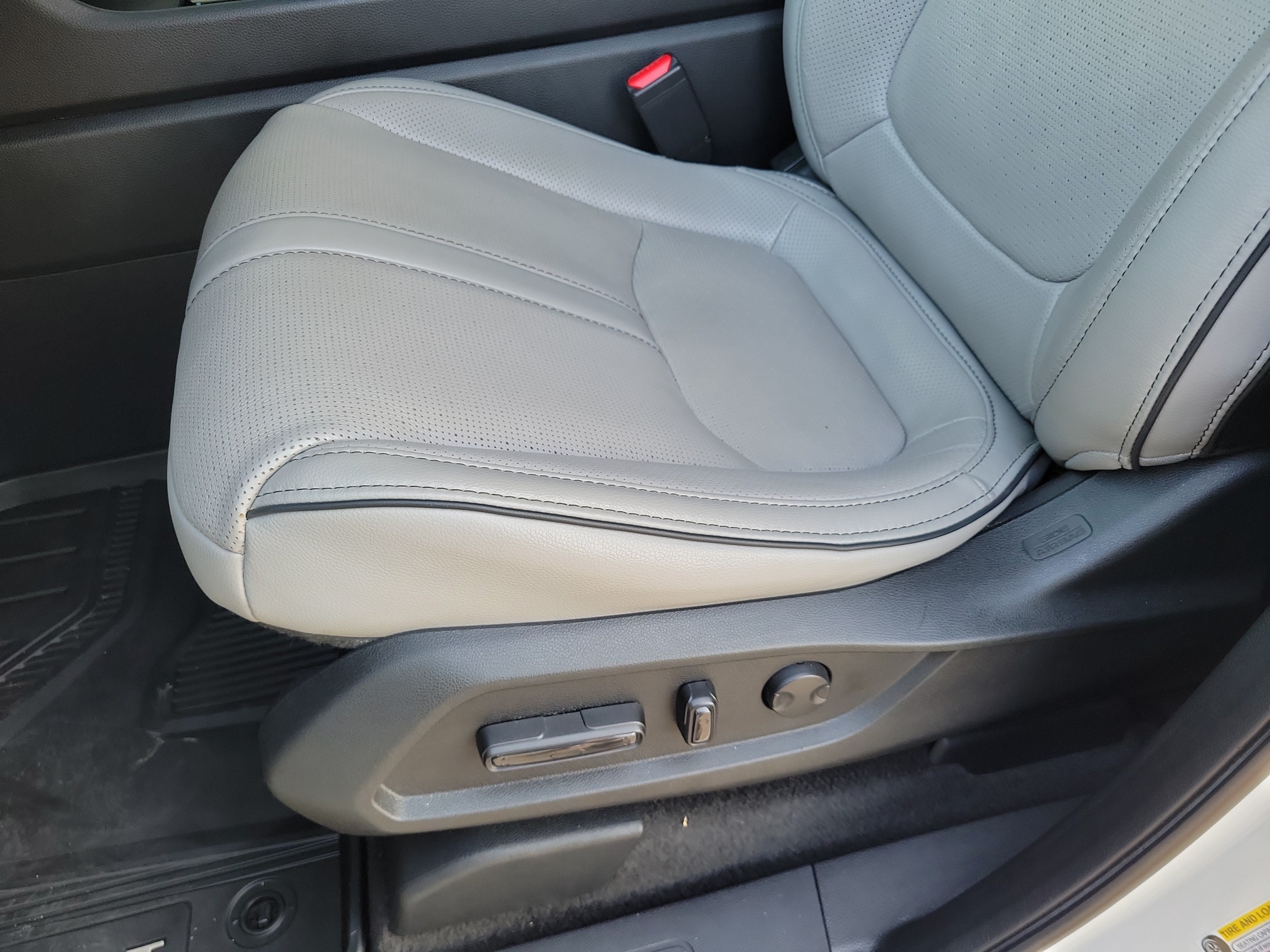 Used 2023 Honda Pilot Elite image 10