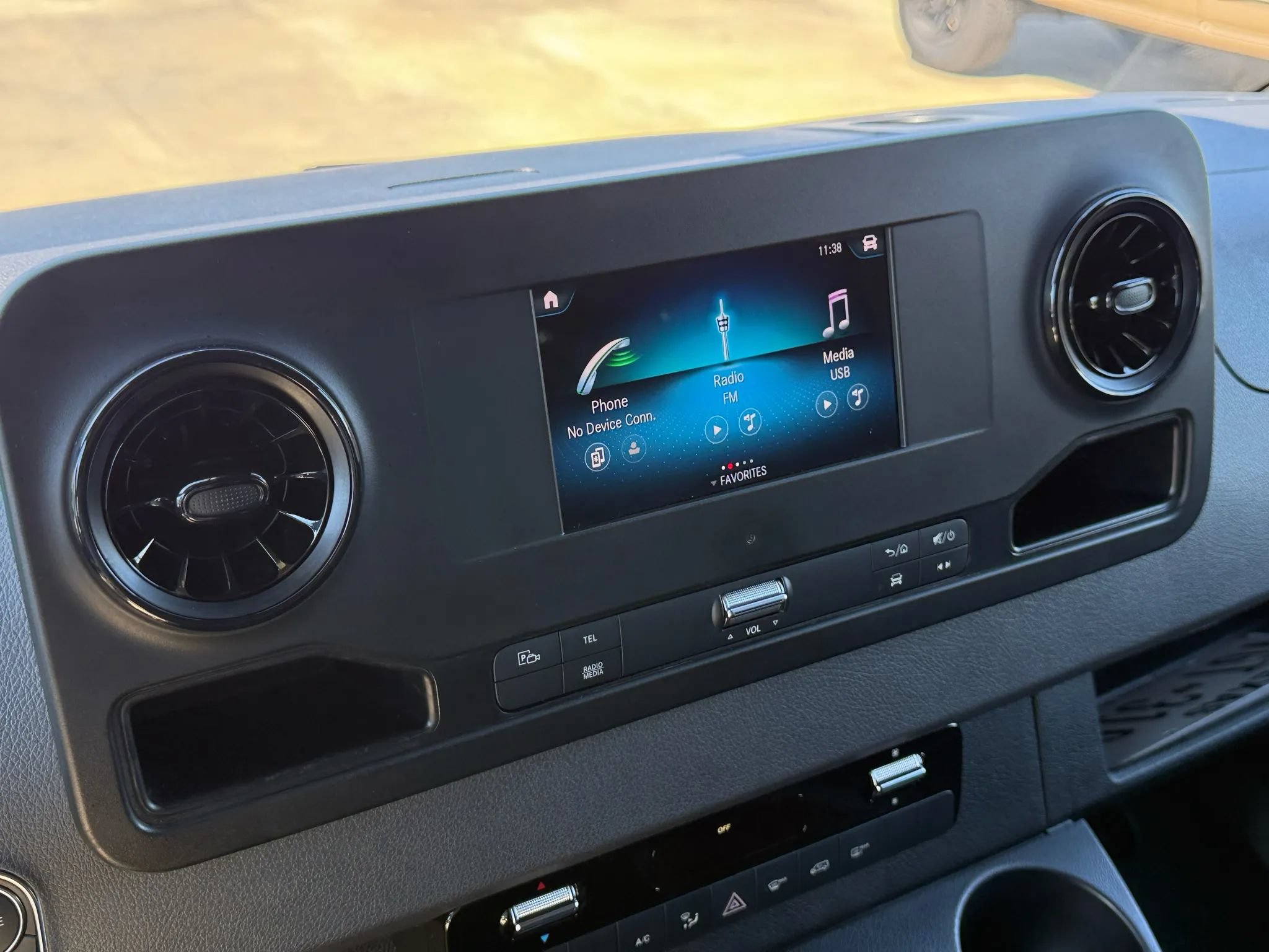 Used 2023 Mercedes-Benz Sprinter 3500 image 23