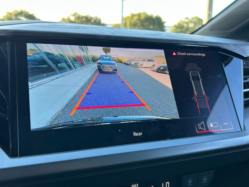 Used 2024 Audi Q4 e-tron Premium w/ Convenience Package image 20