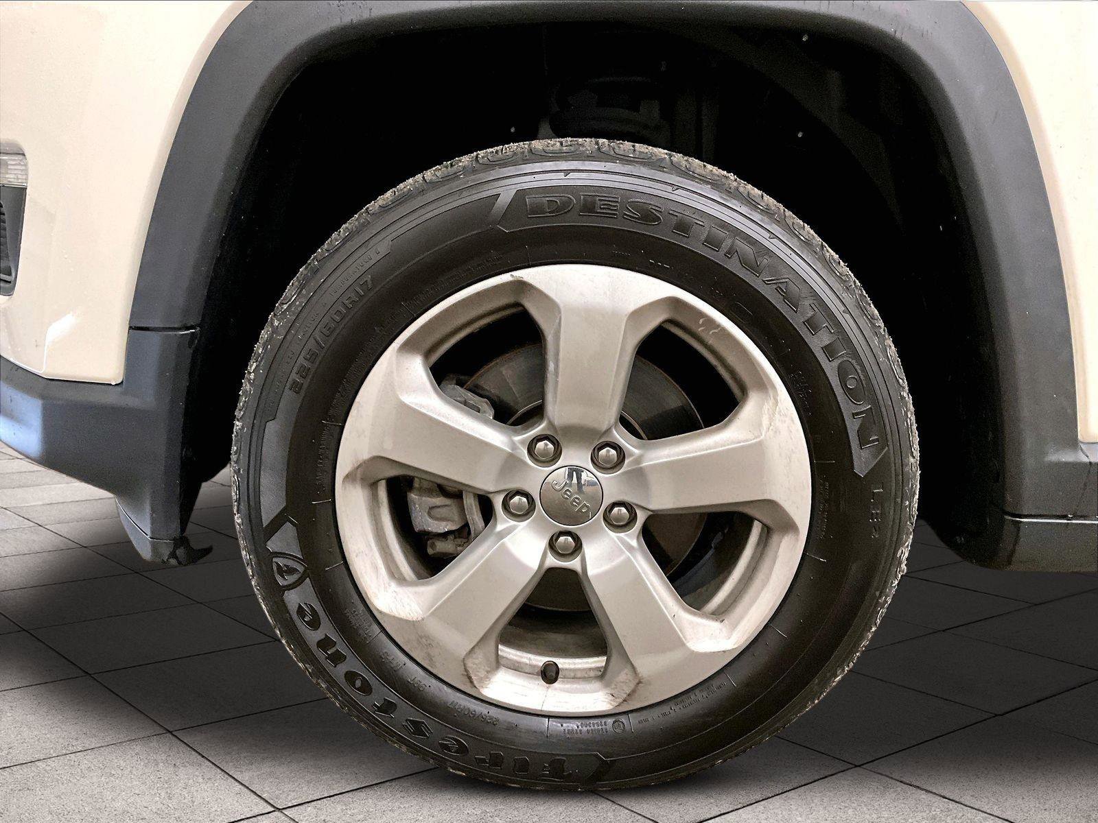 Used 2019 Jeep Compass Latitude w/ Popular Equipment Group image 8