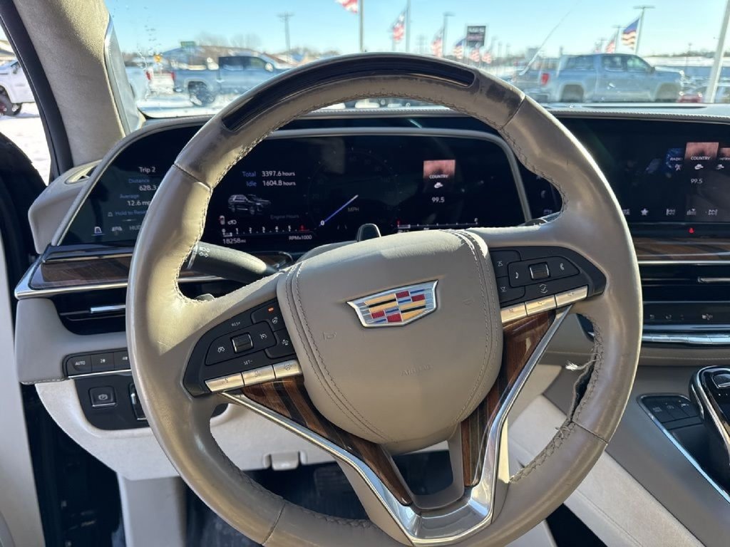 Used 2024 Cadillac Escalade ESV Sport Platinum AWD/4WD image 14
