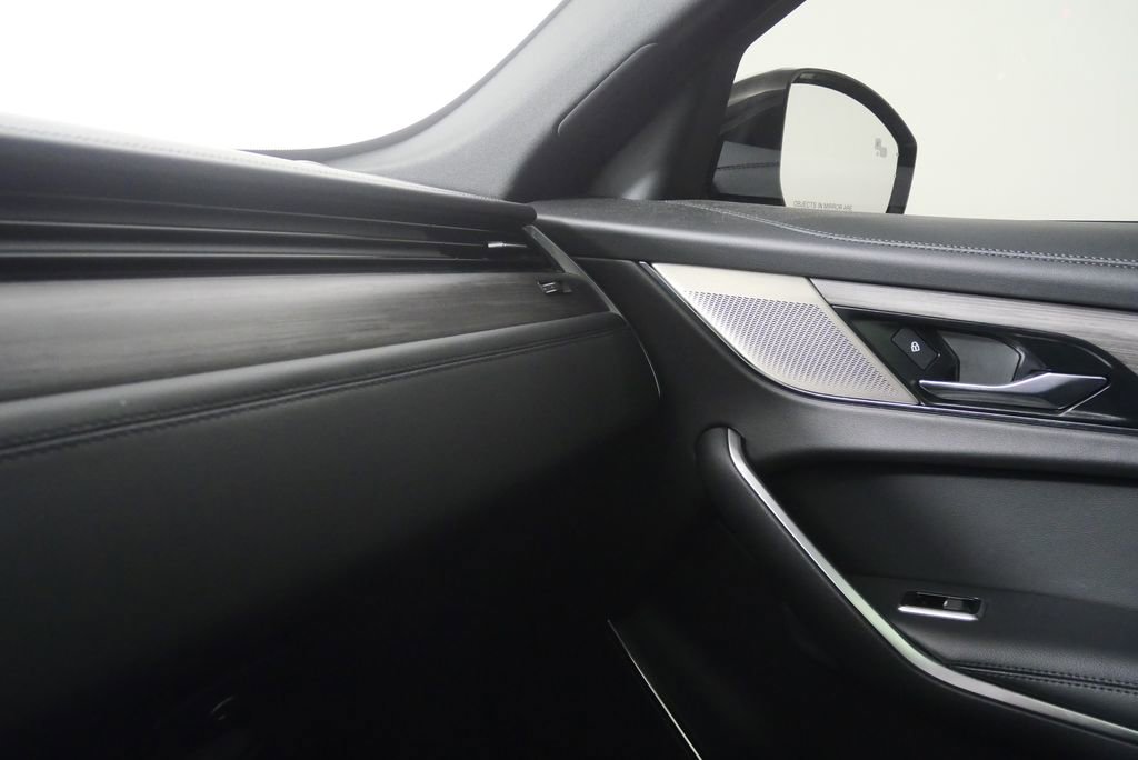 Used 2023 Jaguar F-PACE S AWD/4WD image 21