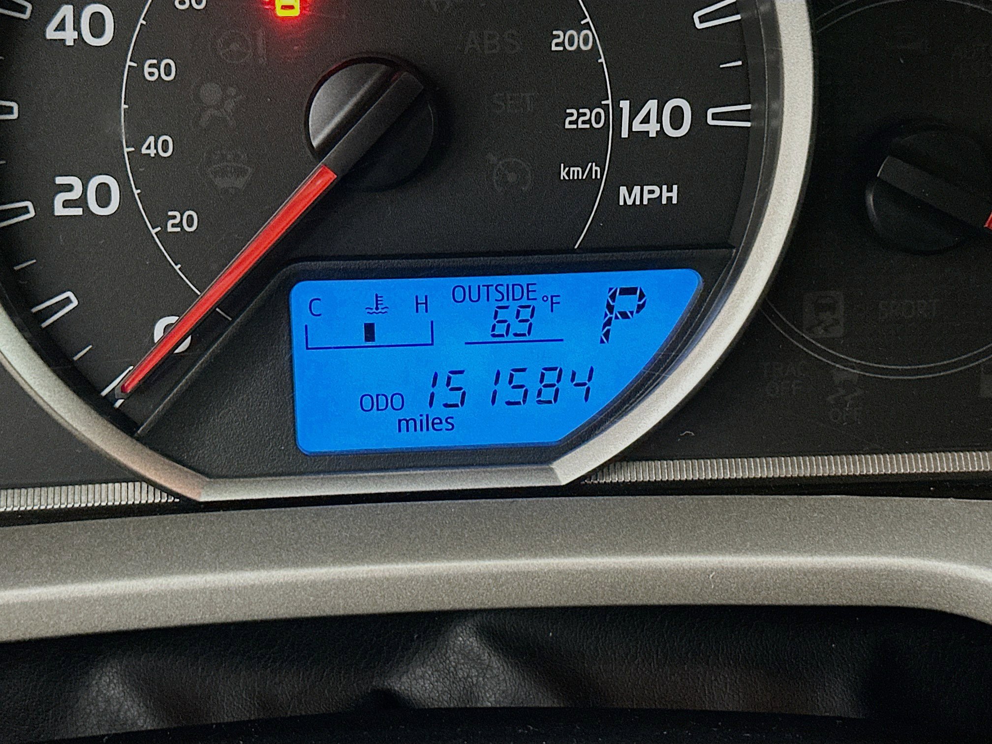 Used 2013 Toyota RAV4 LE image 18