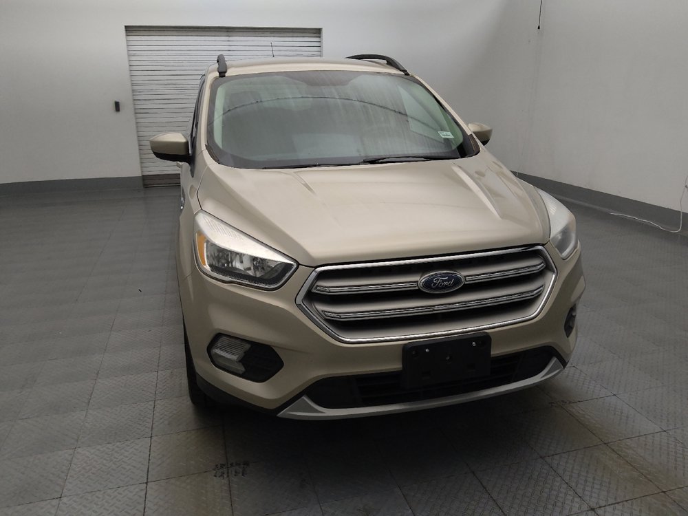 Used 2018 Ford Escape SE FWD image 14