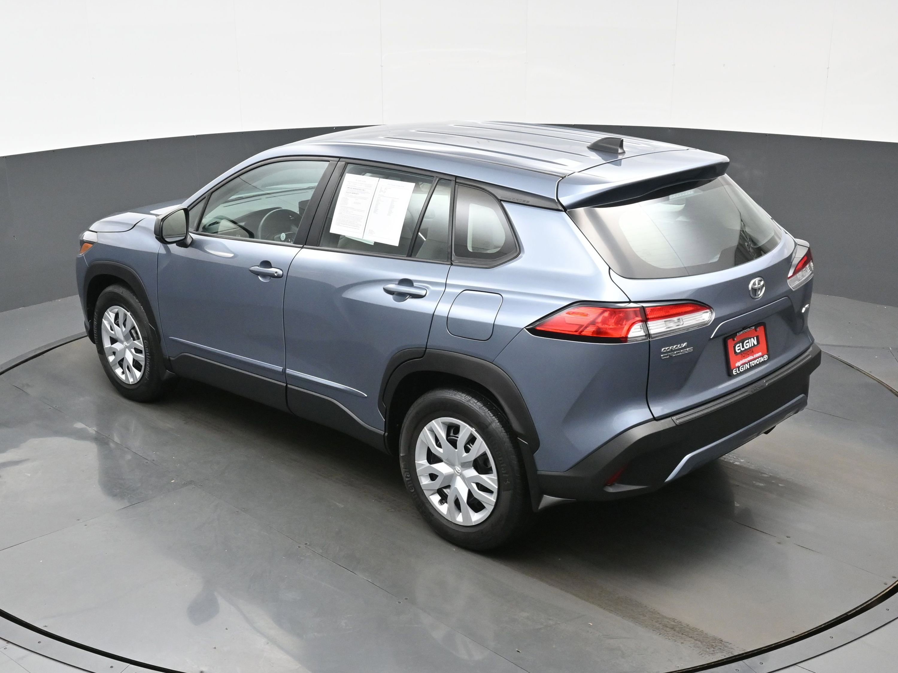 Used 2023 Toyota Corolla Cross L image 35