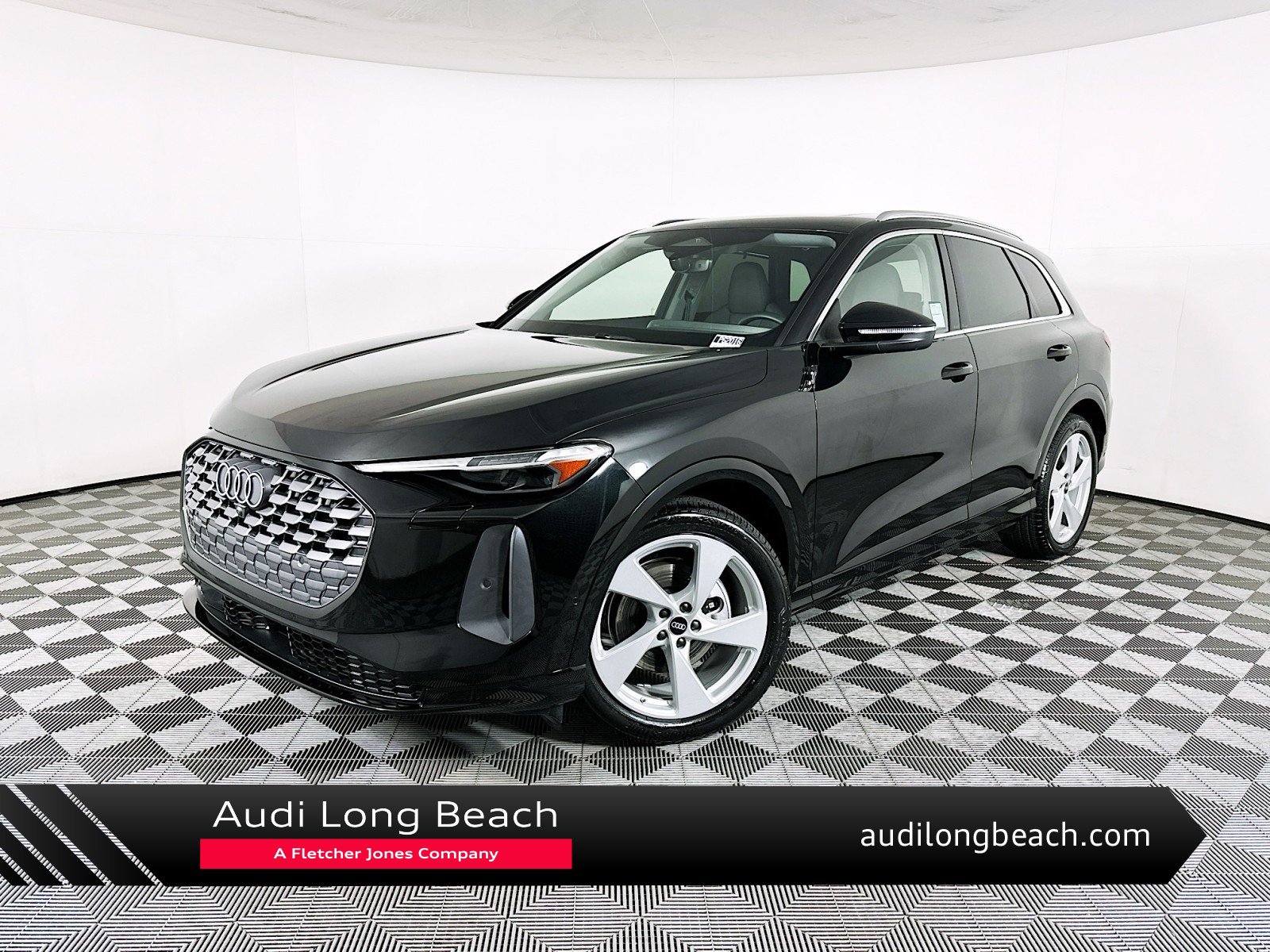 Used 2025 Audi Q5 Prestige