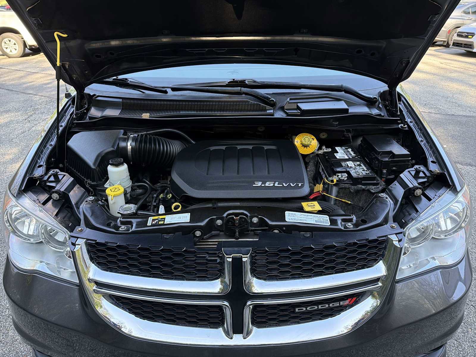 Used 2018 Dodge Grand Caravan SXT FWD image 26