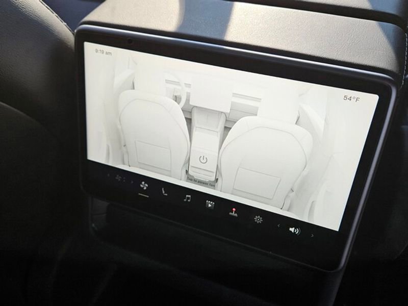 Used 2025 Tesla Model 3 Long Range image 17