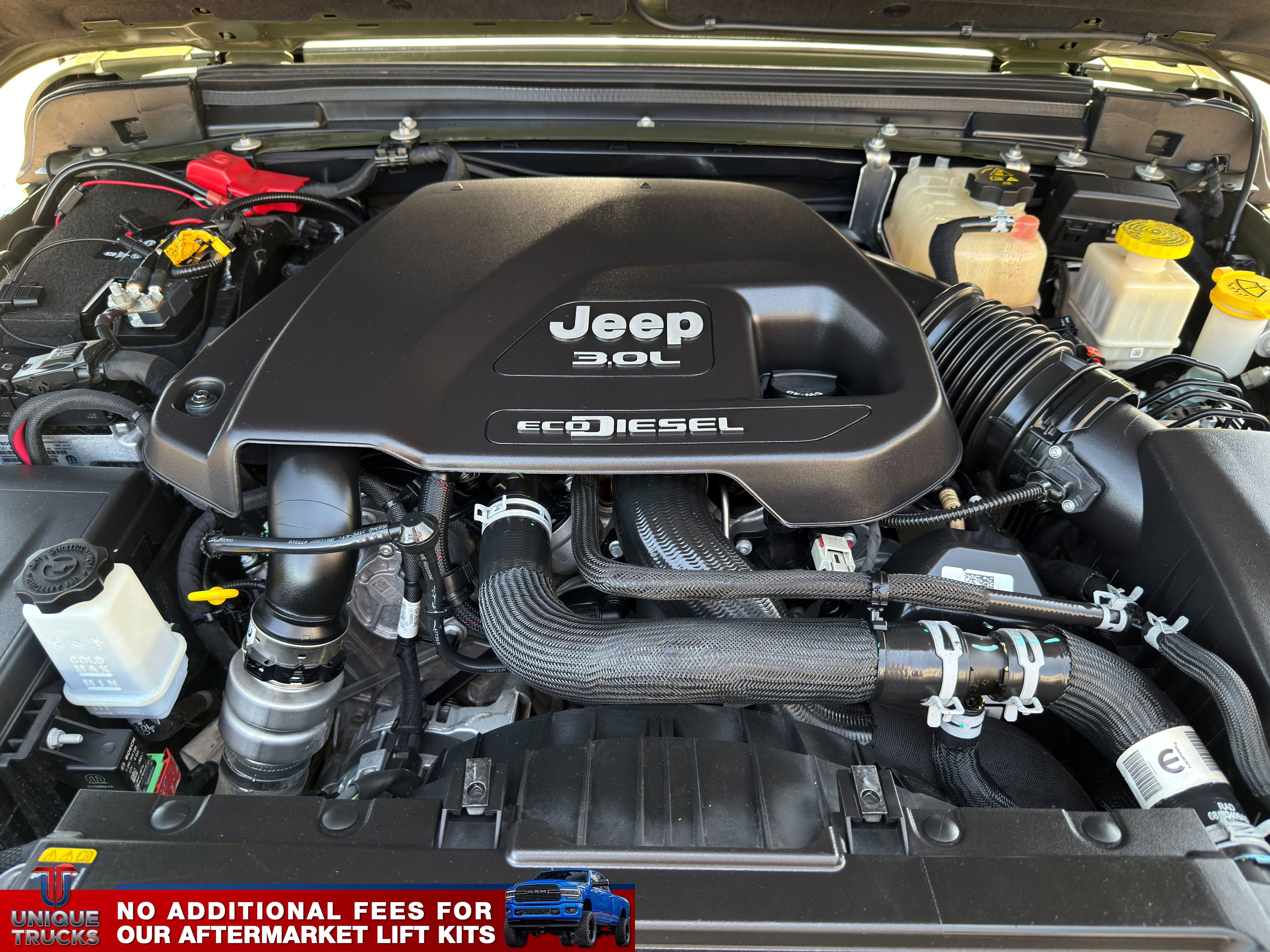 Used 2021 Jeep Gladiator Willys AWD/4WD image 19