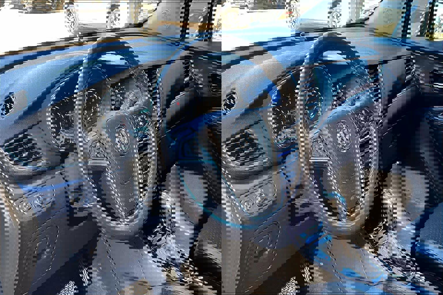 Used 2018 Buick Encore Preferred image 15