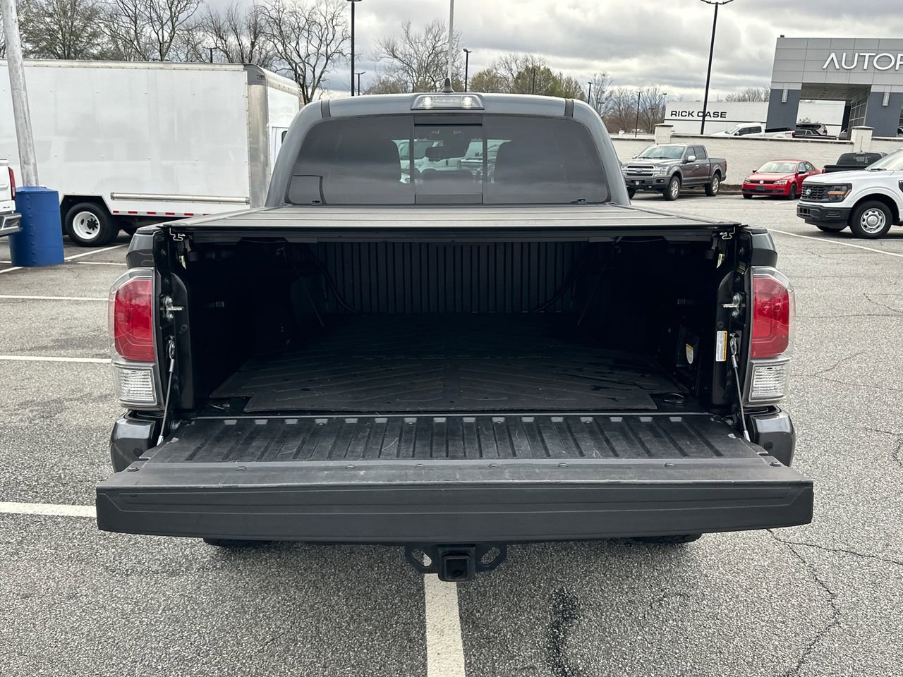 Used 2020 Toyota Tacoma TRD Off-Road image 18