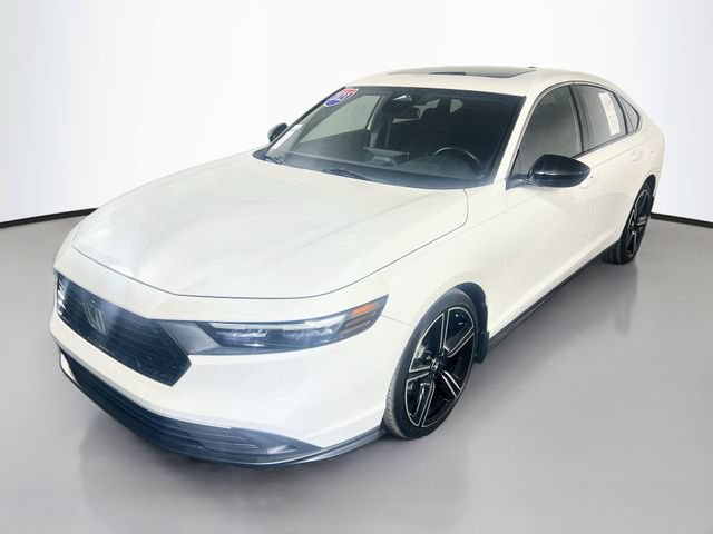 Used 2023 Honda Accord Sport image 4