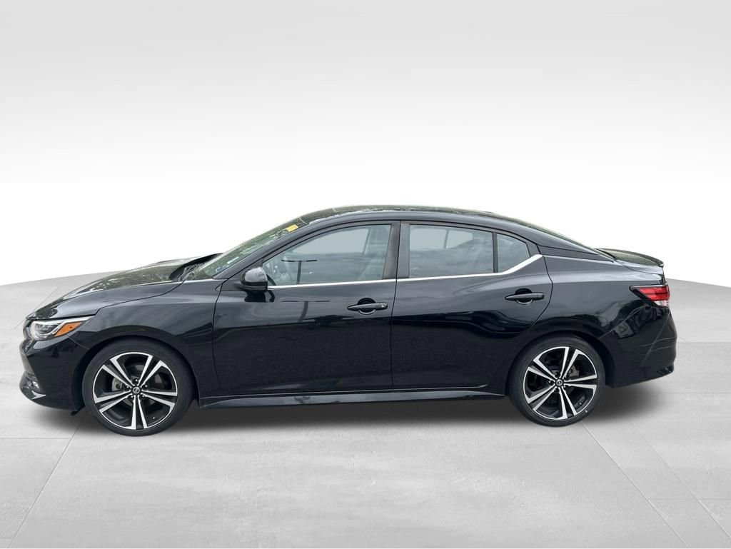 Used 2021 Nissan Sentra SR w/ SR Premium Package FWD image 2