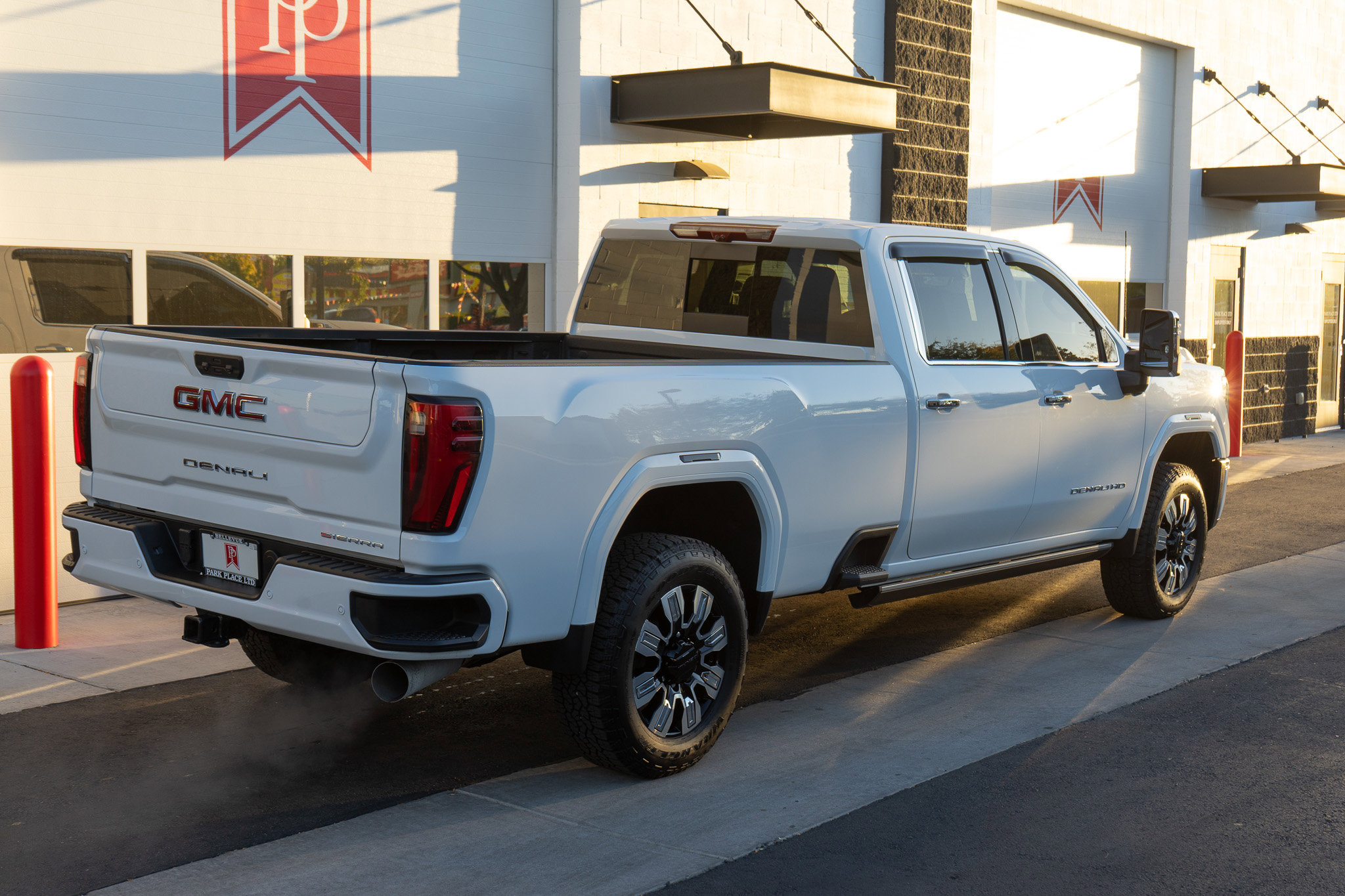 Used 2024 GMC Sierra 3500 Denali w/ Denali Reserve Package image 55