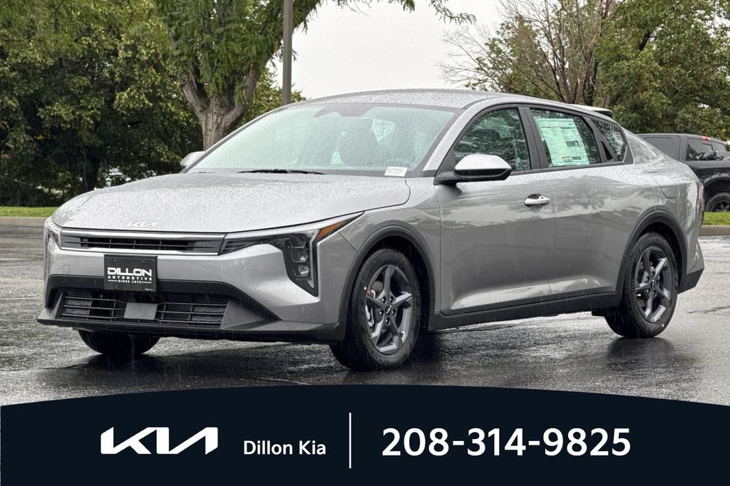 New 2026 Kia K4 FWD image 11