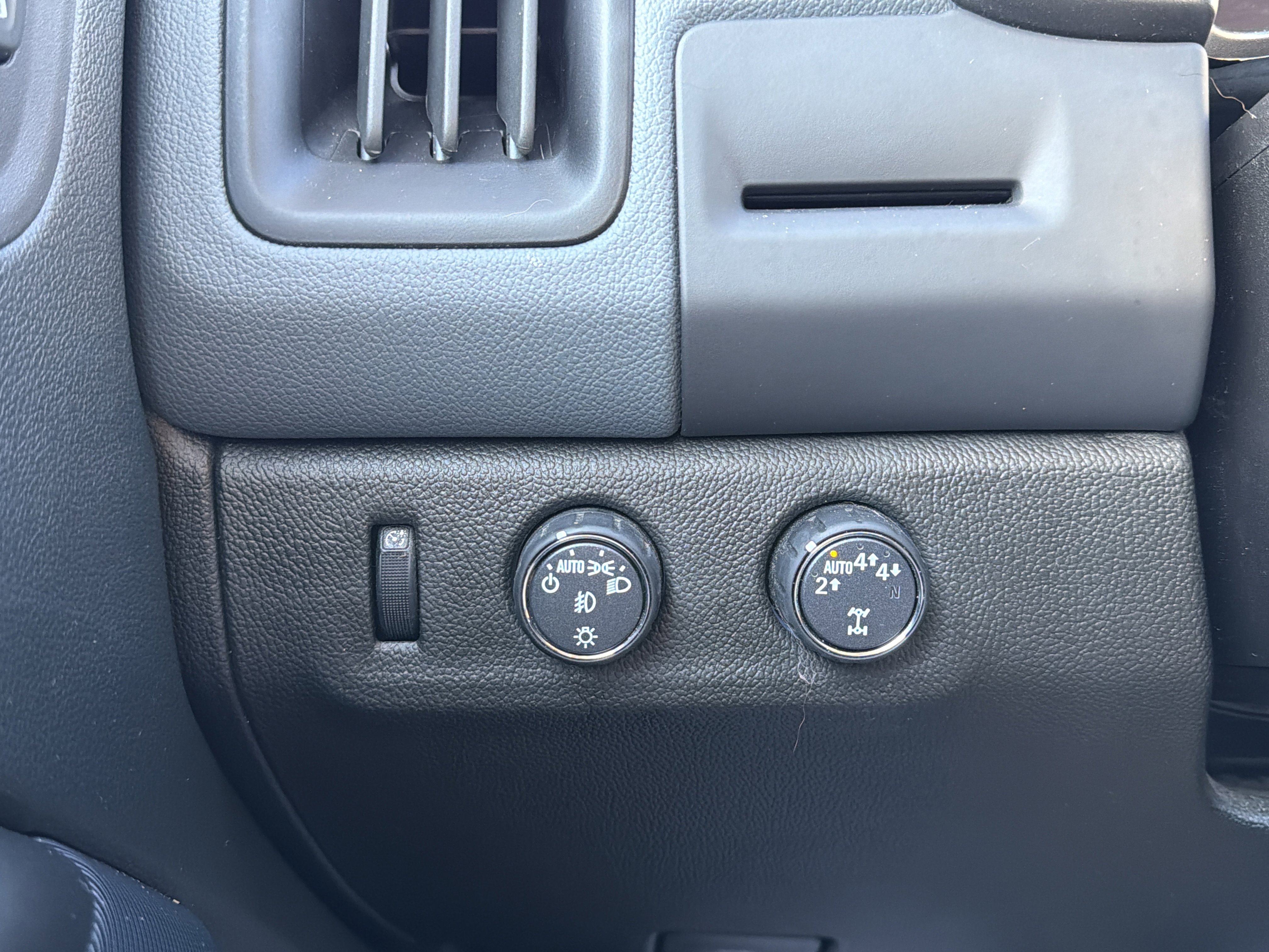 Used 2022 Chevrolet Colorado Z71 image 23