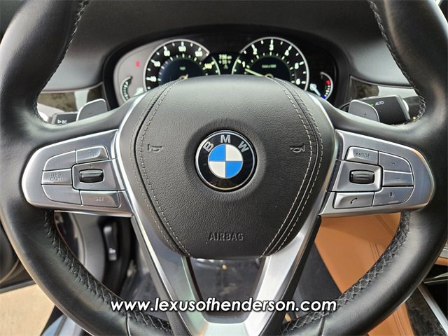 Used 2019 BMW 750i image 28