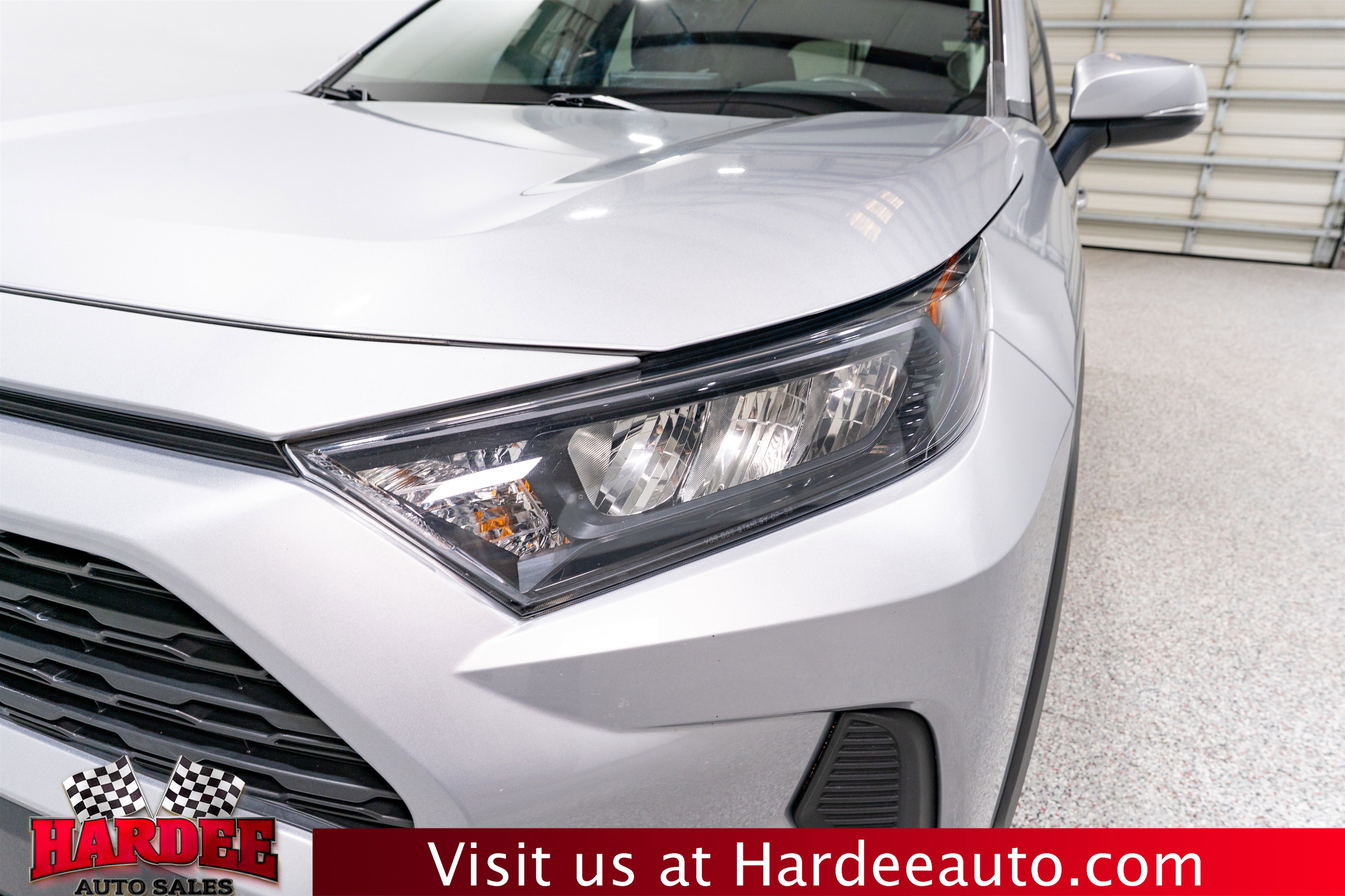 Used 2022 Toyota RAV4 LE FWD image 8