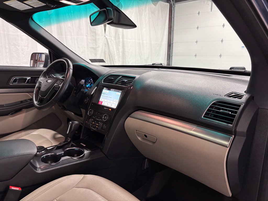 Used 2018 Ford Explorer XLT w/ Equipment Group 202A AWD/4WD image 59