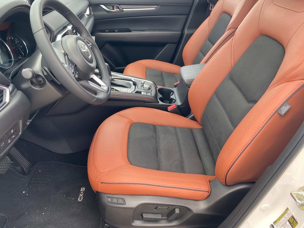 New 2025 MAZDA CX-5 Carbon Edition image 22