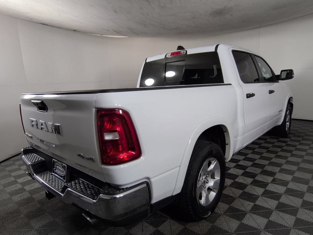 Used 2025 RAM 1500 Big Horn AWD/4WD image 5