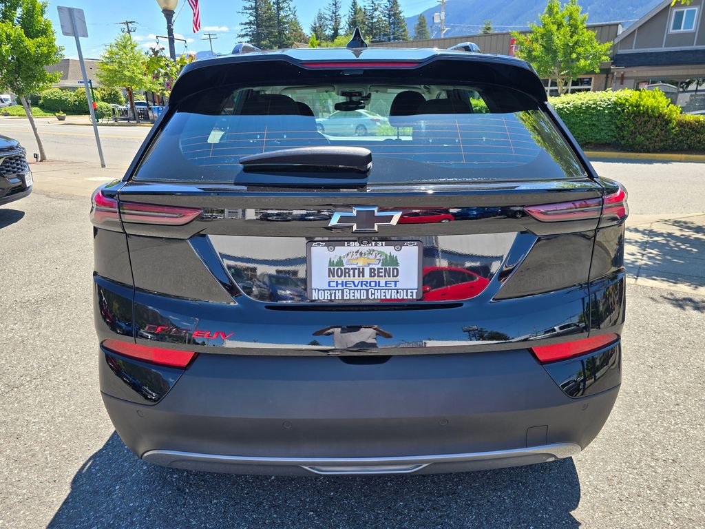 Used 2023 Chevrolet Bolt EUV LT w/ Comfort Package FWD image 6
