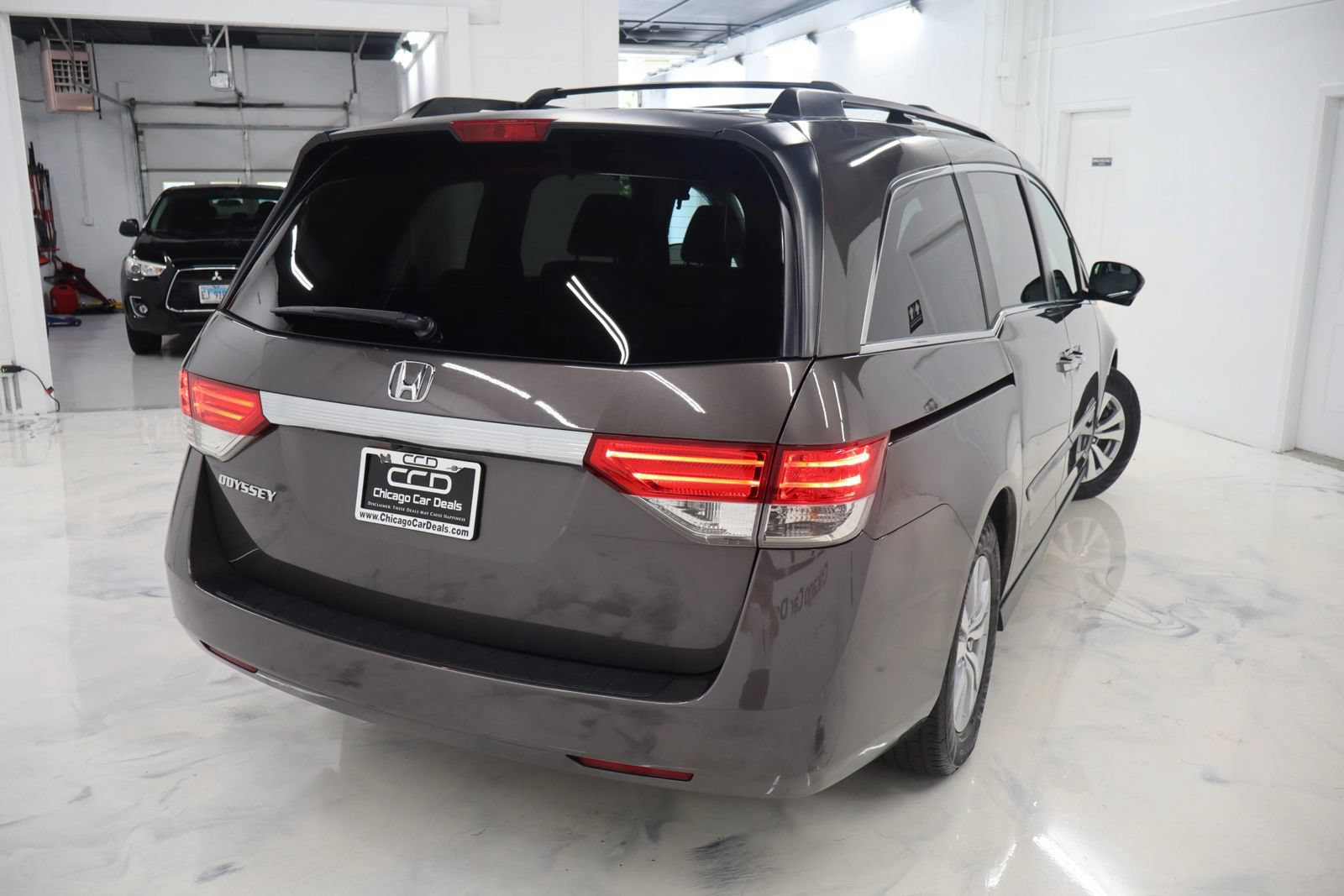 Used 2015 Honda Odyssey EX image 10