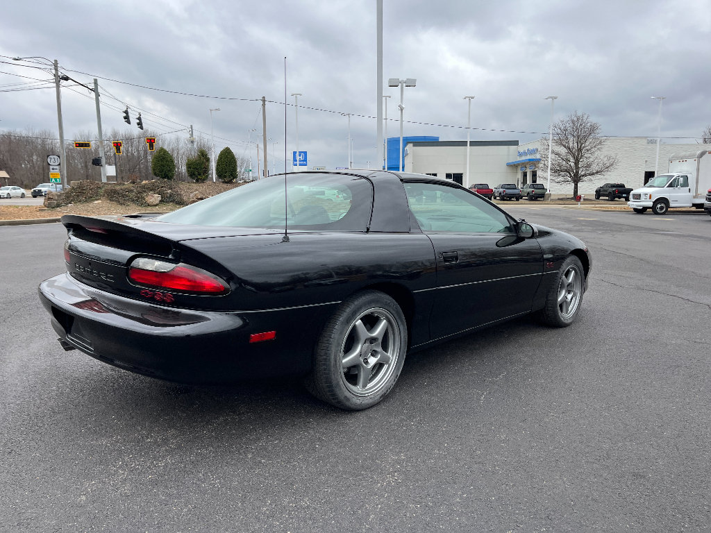 Used 1996 Chevrolet Camaro Z28 RWD image 18