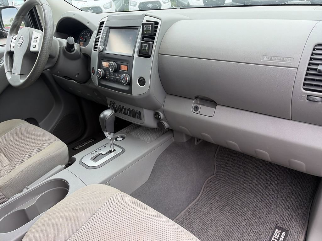 Used 2020 Nissan Frontier SV w/ Midnight Edition Floor Mats AWD/4WD image 32