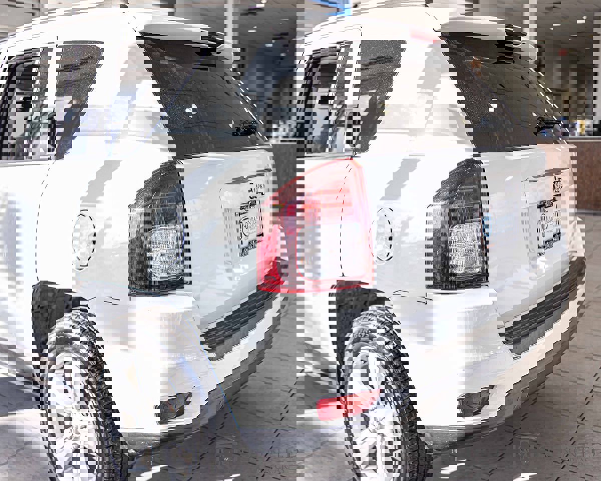 Used 2017 Jeep Compass Sport w/ Power Value Group image 15