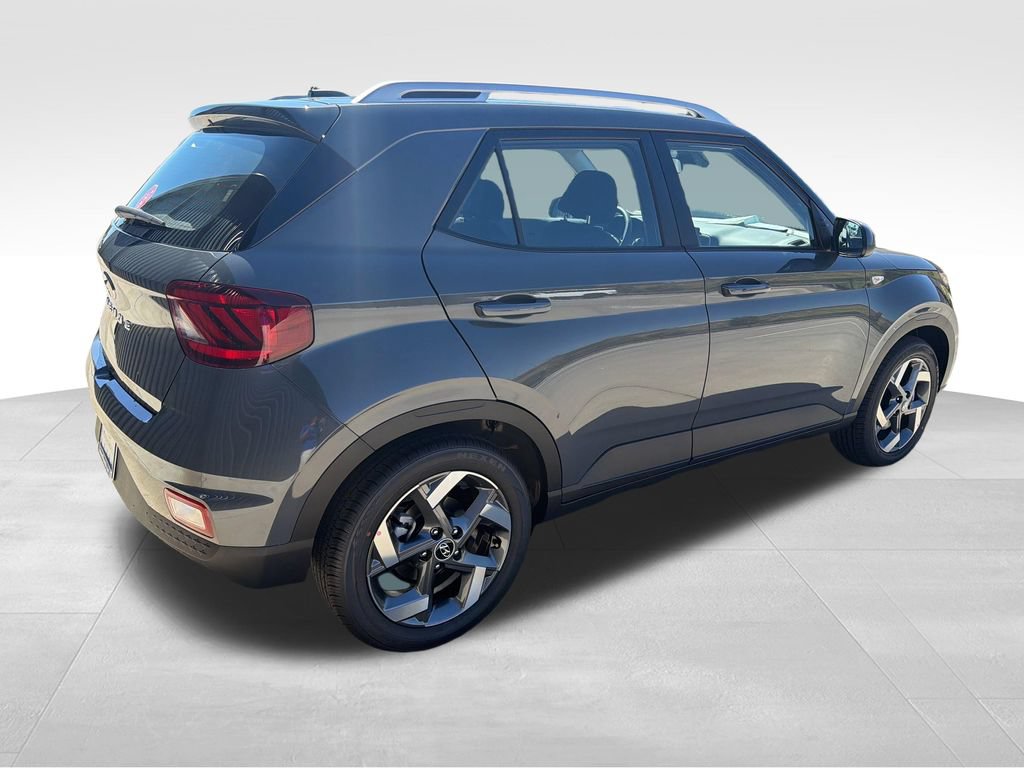 New 2026 Hyundai Venue SEL FWD image 7