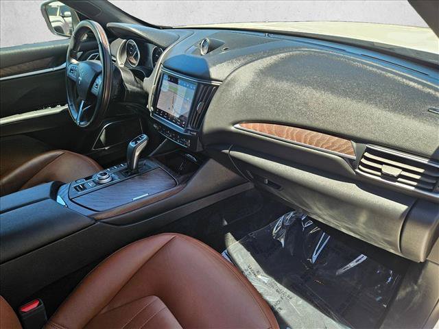 Used 2022 Maserati Levante Modena AWD/4WD image 23