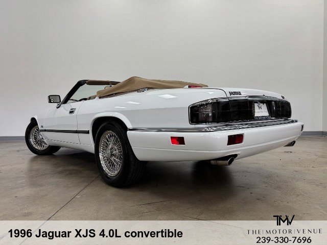 Used 1996 Jaguar XJS 4.0 Convertible RWD image 10