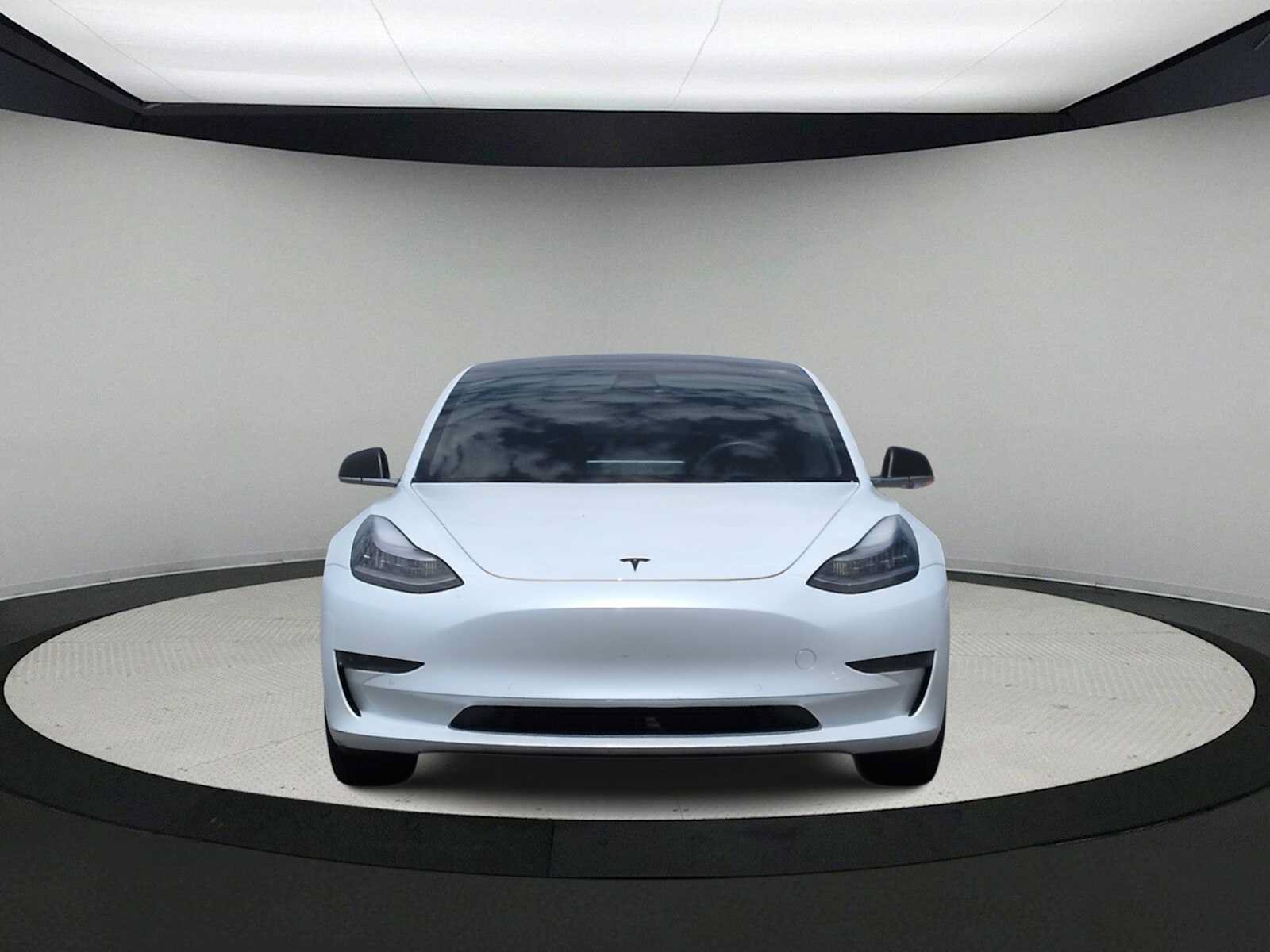 Used 2019 Tesla Model 3 Standard Range Plus RWD image 3