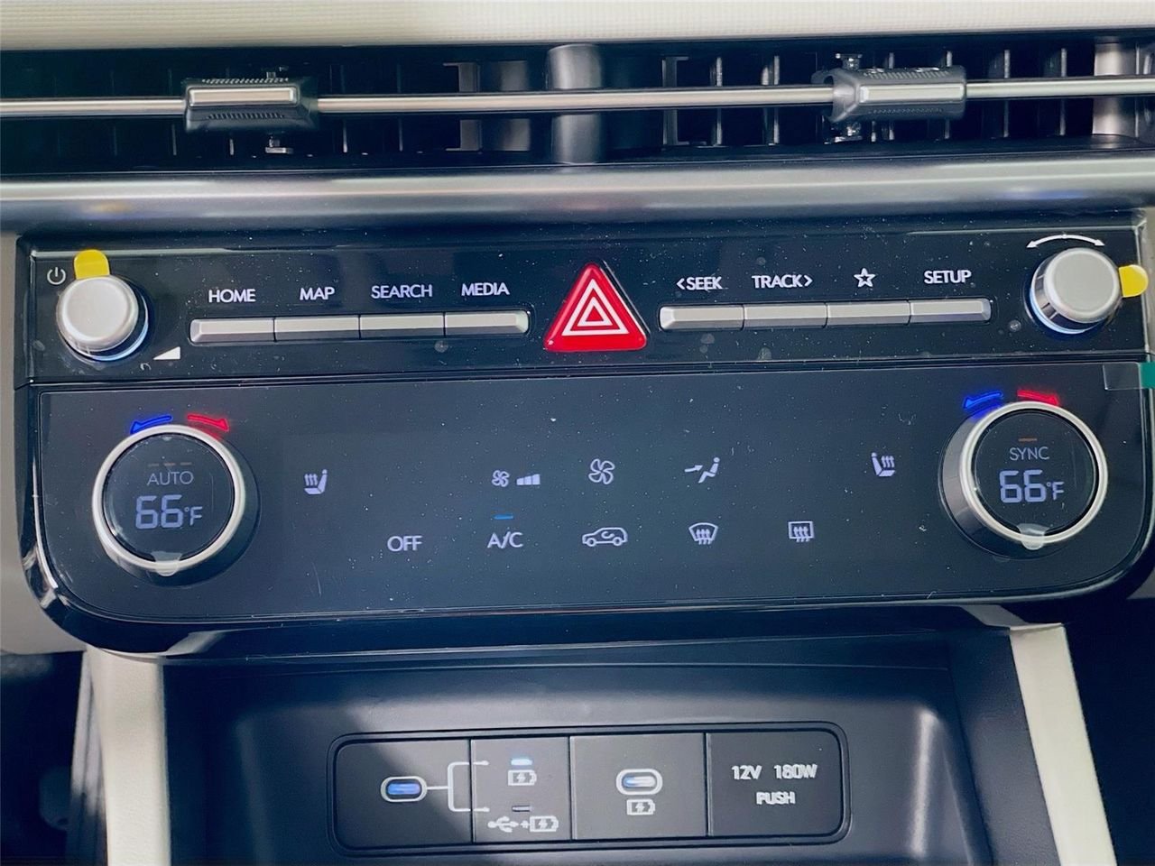 New 2026 Hyundai Tucson SEL FWD image 16
