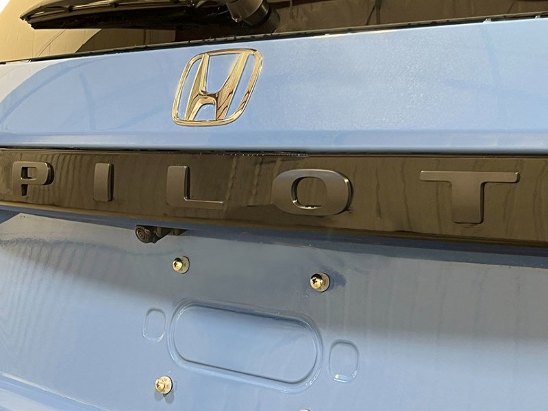 New 2025 Honda Pilot TrailSport image 9