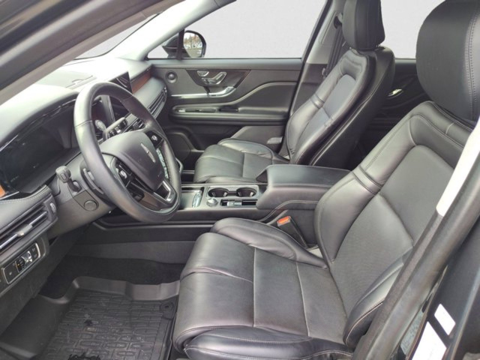 Used 2022 Lincoln Corsair Reserve w/ Equipment Group 201A AWD/4WD image 11
