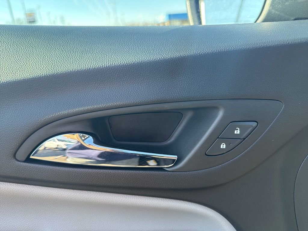 Used 2024 Chevrolet Equinox LS image 10