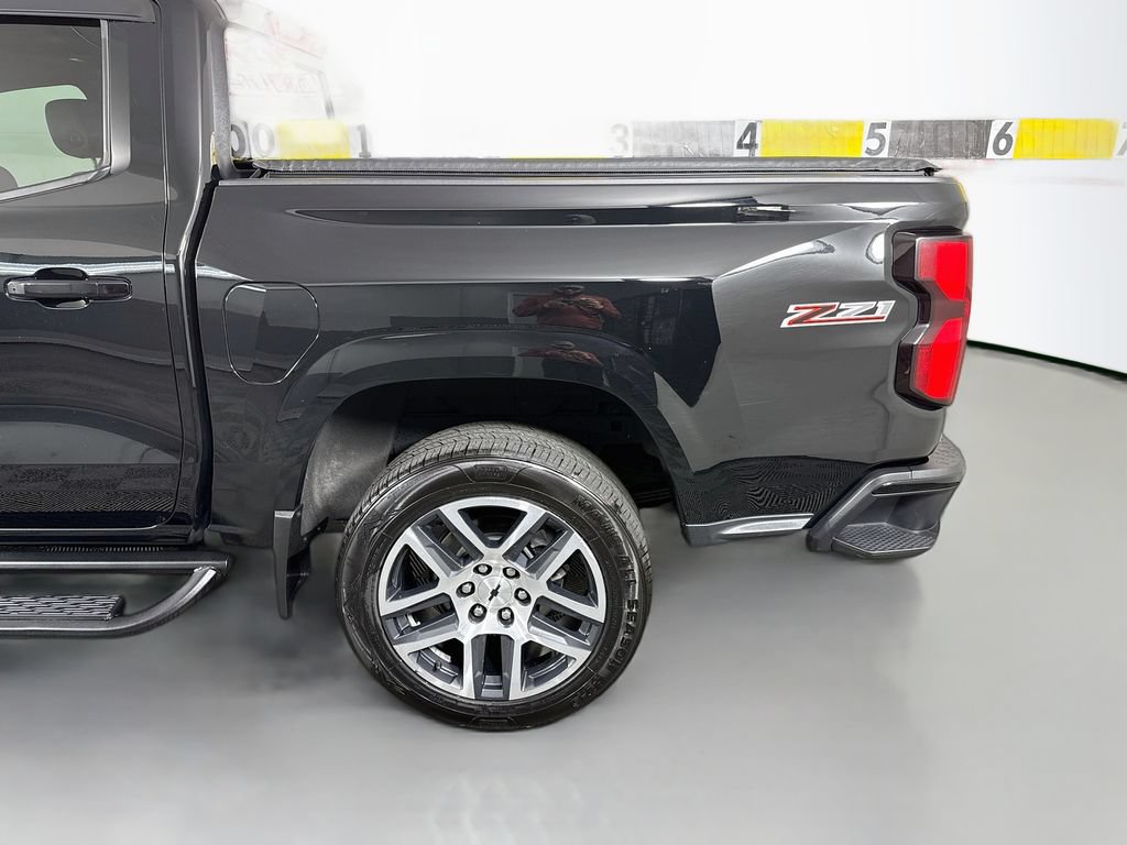 Used 2023 Chevrolet Colorado Z71 w/ Z71 Convenience Package 2 AWD/4WD image 14