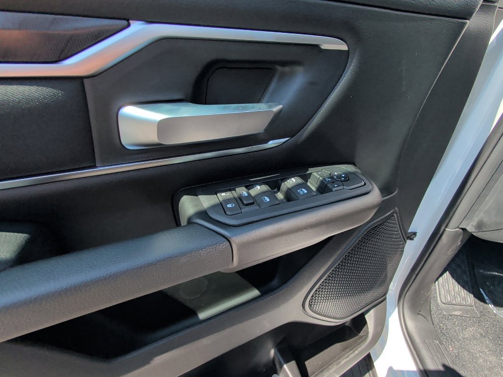 New 2026 RAM 1500 Big Horn AWD/4WD image 13