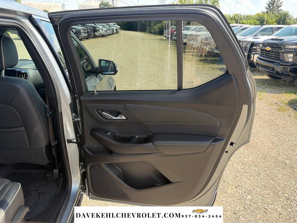Used 2023 Chevrolet Traverse Premier AWD/4WD image 22