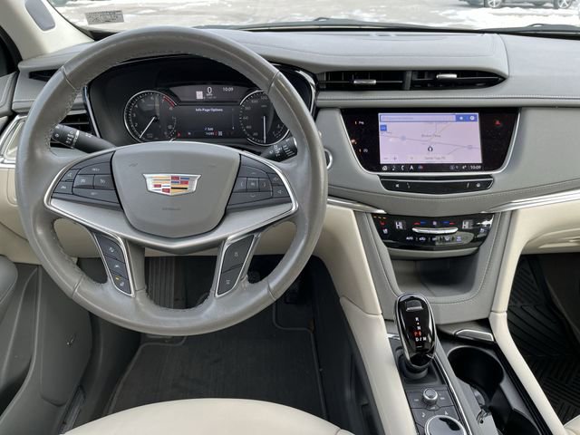 Certified 2022 Cadillac XT5 Premium Luxury image 13